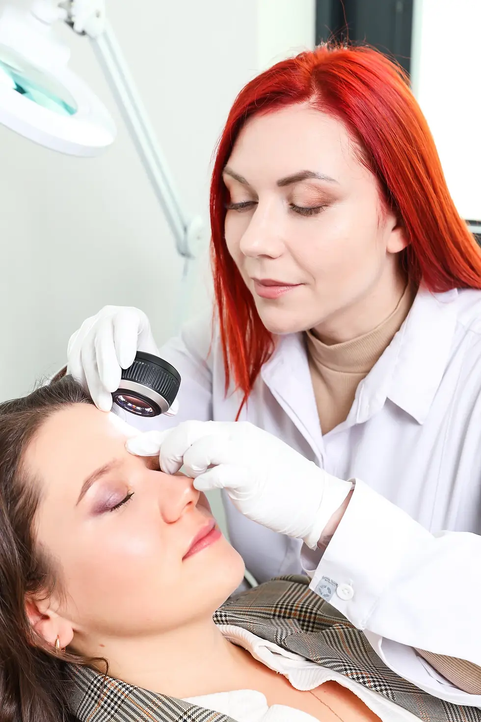 Vai zini, kāpēc dermatoloģija un dzimumzīmju pārbaude ir īpaši svarīga rudenī?
