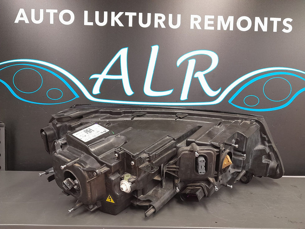 Sīktēls: Volkswagen Touareg II Adaptive Xenon