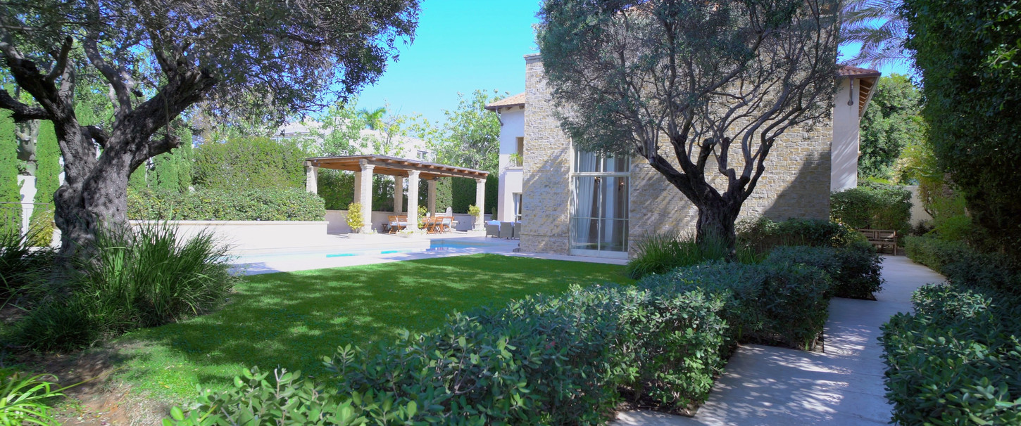 אחוזה למכירה מחיר