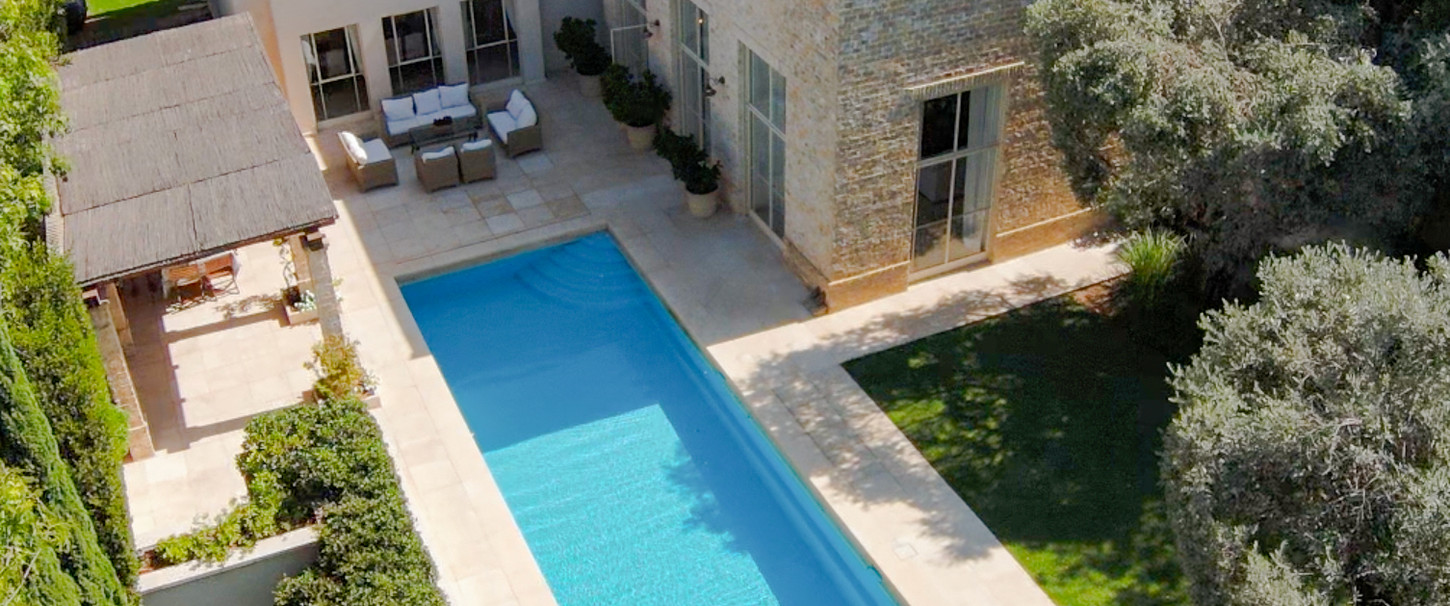 אחוזות למכירה