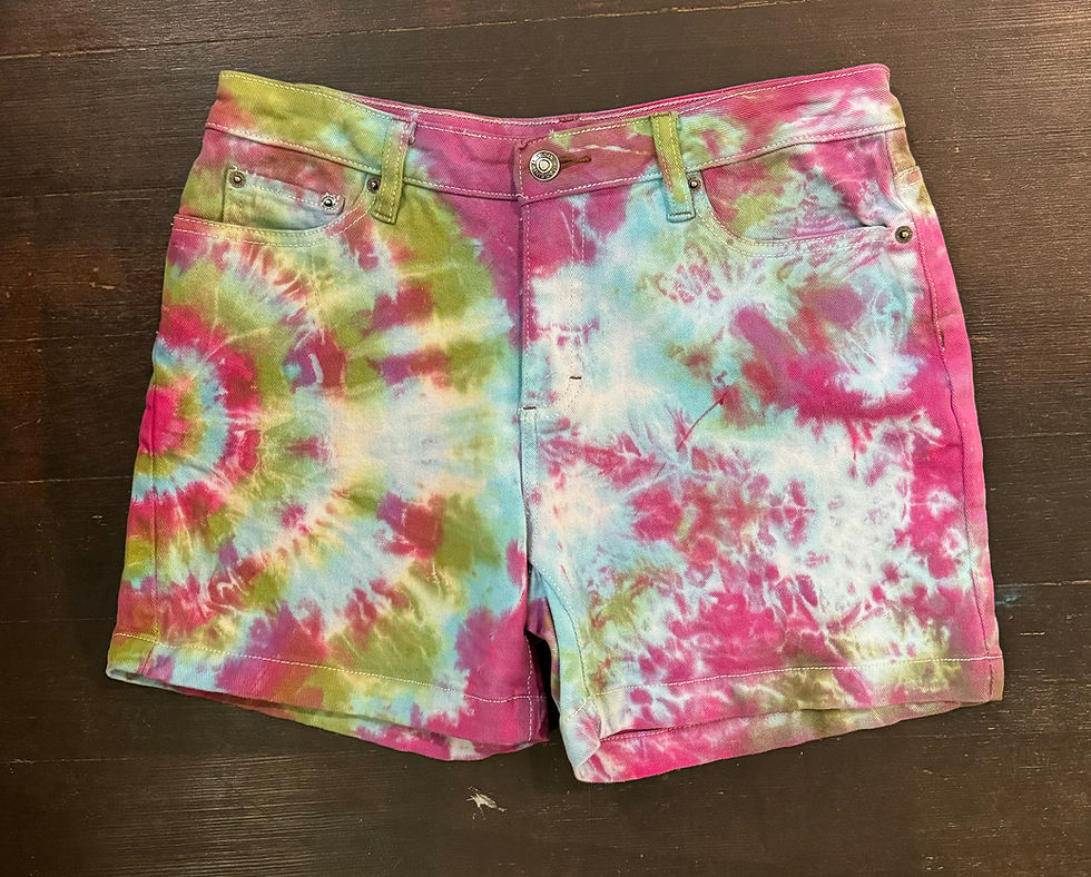 Tie-Dye 90’s Jean Shorts Bull’s-Eye