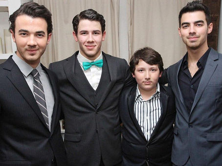 Kevin and Frankie Jonas to Host New Unscripted Series Claim to Fame