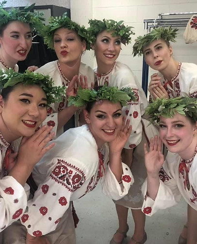Nich Na Ivana Kupala Girls.jpg
