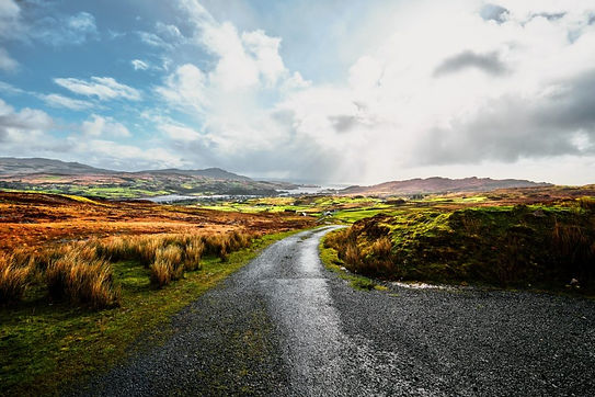 road-less-traveled-county-donegal-ireland-1024x683.jpg