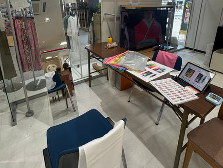 富山市のきものブティック乃奈さまにて振袖イベント。パーソナルカラー診断を担当しました。