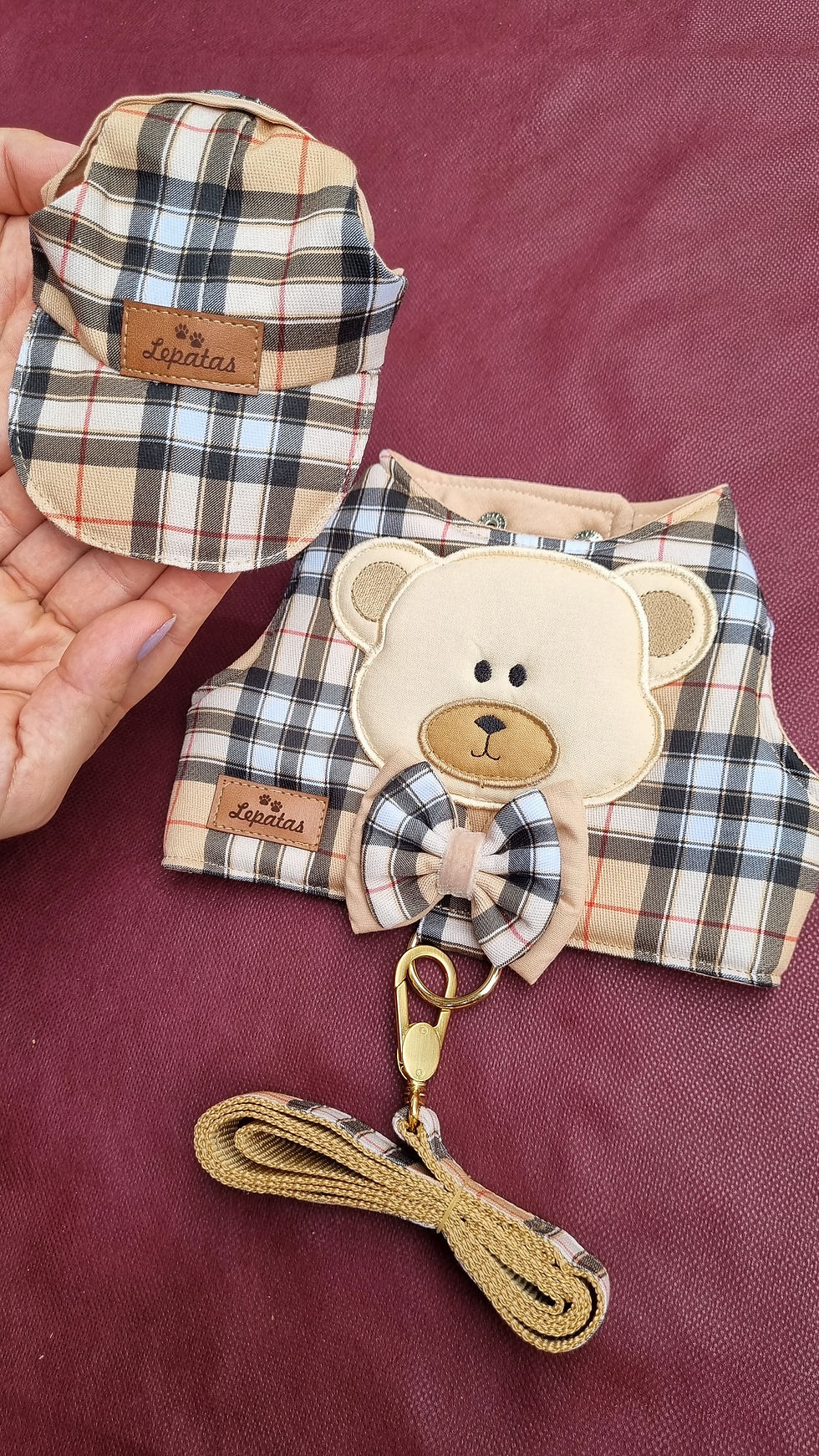 Miniatura: Peitoral Xadrez Urso com boné e guia