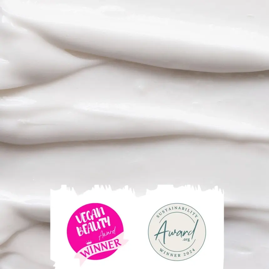 Thumbnail: UPCIRCLE Cleansing Face Milk with Aloe Vera + Upcycled Oat Powder 120ml
