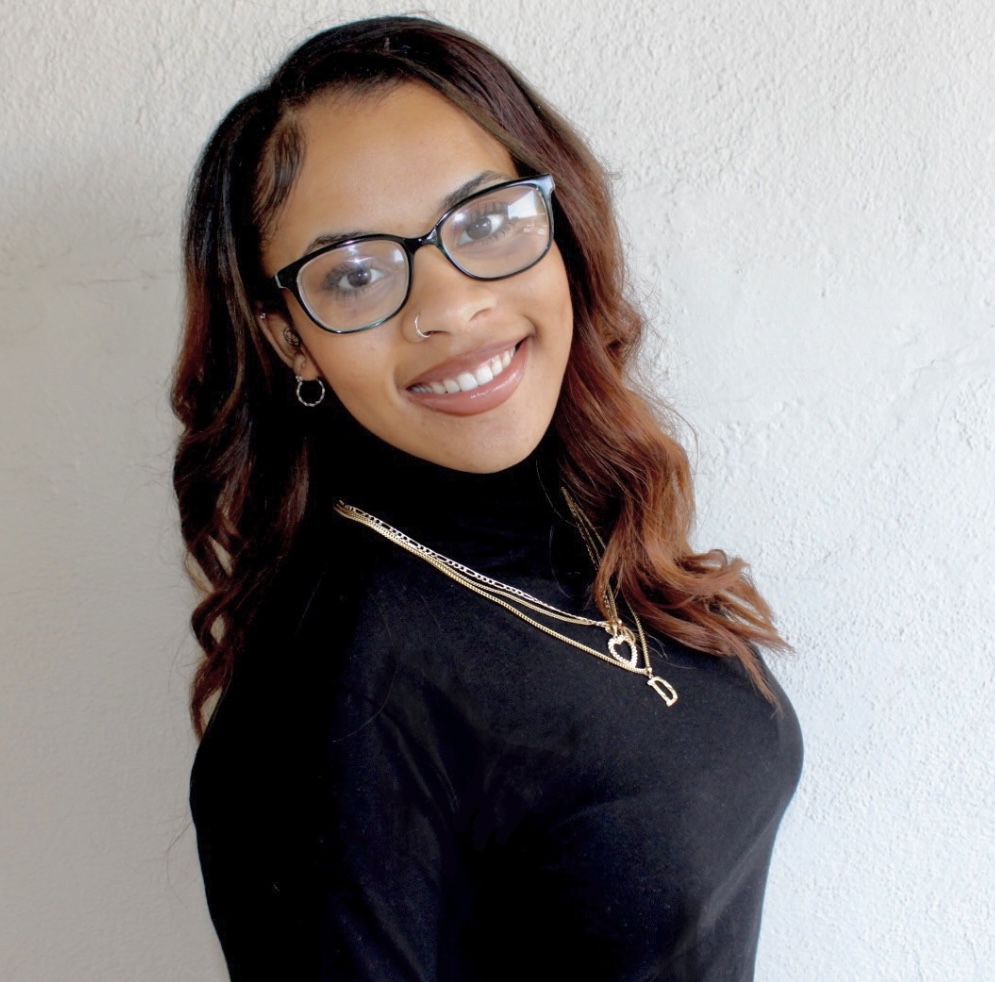 Writer: Desinae Davis