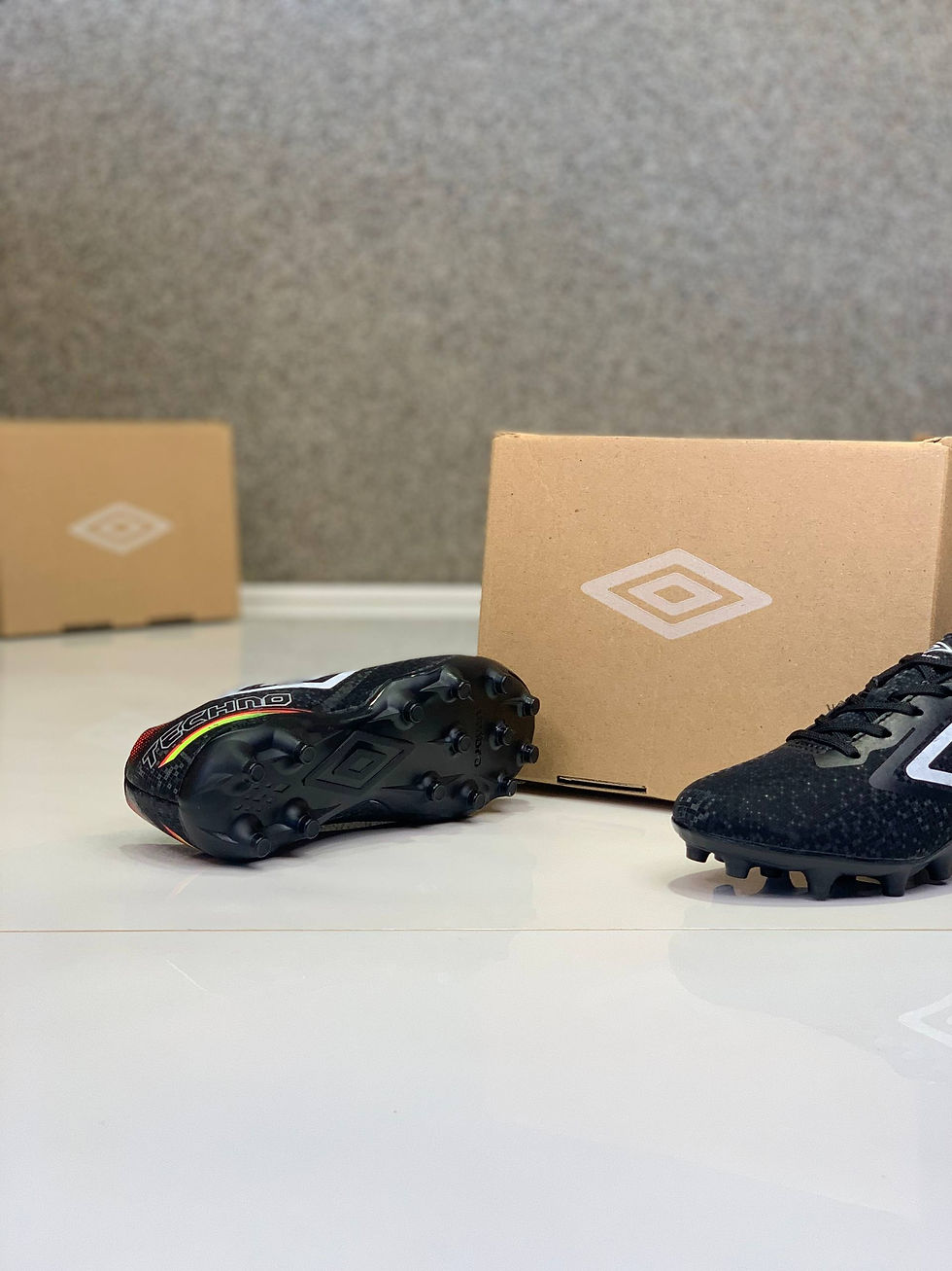 Miniatura: Chuteira Campo Umbro Techno II U07FB00343