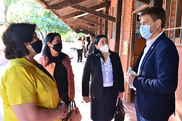 Presidente Hayes se une al proceso de Transformación Educativa