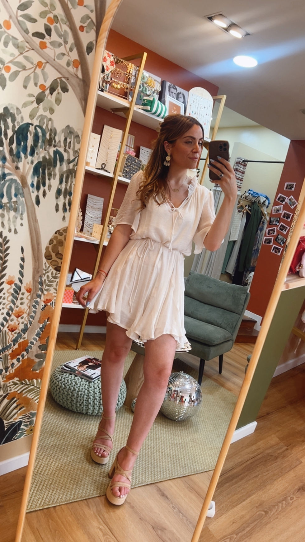 Thumbnail: Robe Elina 