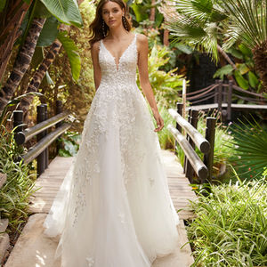 Robes de mariée A-line 1/2