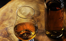 drink-ge69541475_1920_edited.jpg