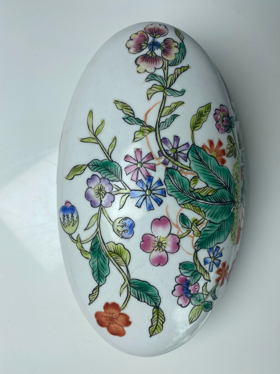 Miniature : Boîte à bijoux ovale en porcelaine décor floral vintage multicolore - XXème