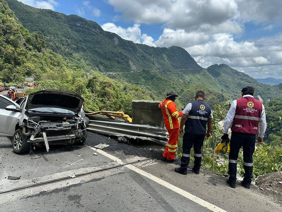 Choque múltiple en la México–Tuxpan cobra la vida de una mujer y una menor