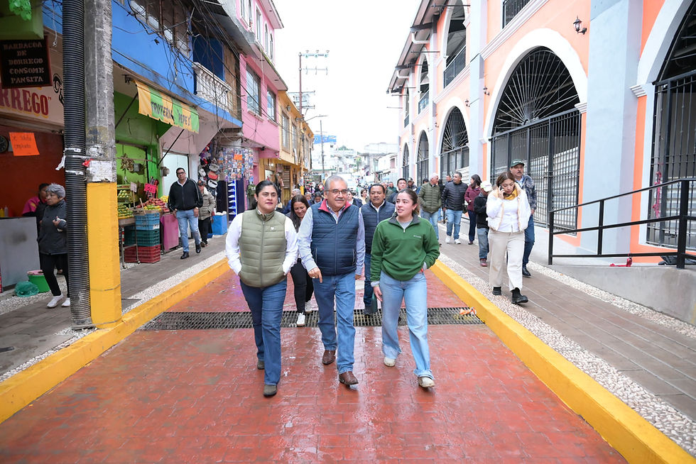 Rogelio López Angulo entrega obras de rehabilitación en calles clave de Huauchinango