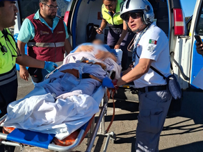 Paciente embarazada de Huauchinango recibe traslado aéreo para atención especializada en Puebla