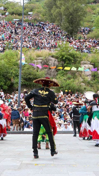 Jopala lleva la Danza de Toreadores al Huey Atlixcáyotl