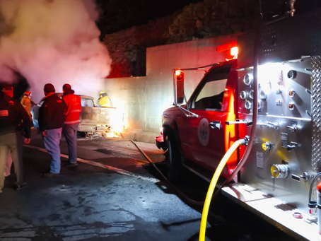 Controlan incendio de camioneta en la autopista México-Tuxpan