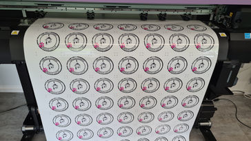 Aufkleber, Tierhilfe-Lucy, Tierschutzverein, Hund, Pfote, Rosa, rund, Sticker, Vinylaufkleber, personalisierte Aufkleber, Autoaufkleber, Wandtattoos, Laptop-Sticker, wasserfeste Aufkleber, dekorative Sticker, Etiketten, Kinderaufkleber, lustige Aufkleber, kreative Sticker, DIY-Aufkleber, individuelle Aufkleber, Seetal-Print