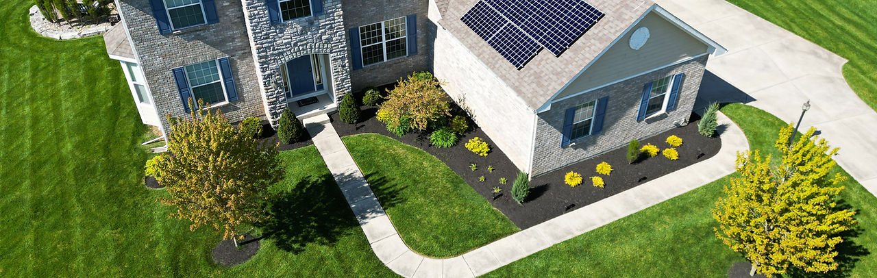 Picture of a beautiful residential lawn and landscape design, landscapers in Centerville and Dayton Ohio