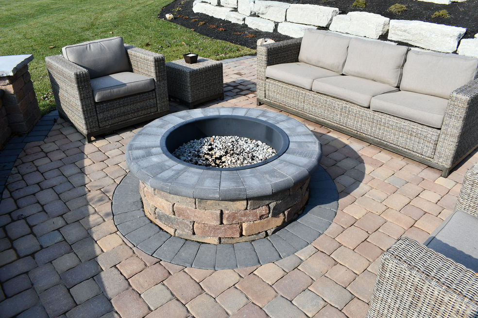 Custom design of a patio and fire pit in Centerville, Ohio.