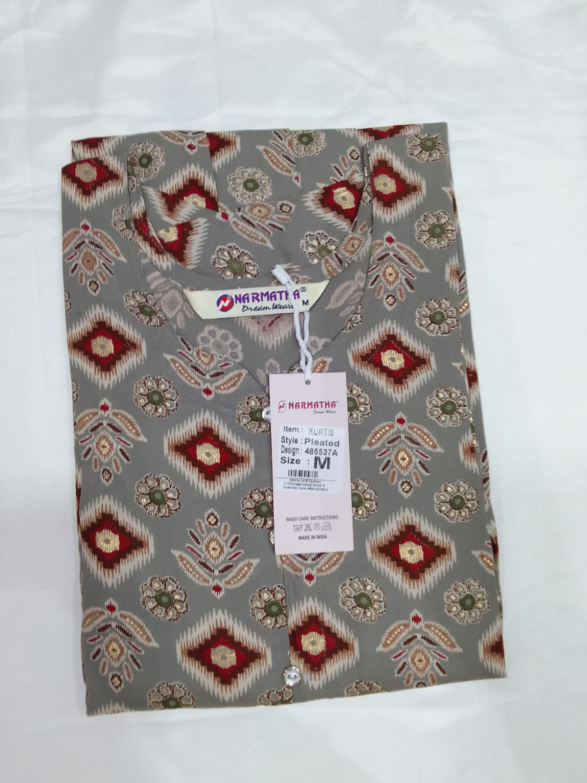 Pleated Kurtis-Rayon Cotton Blend-with Mob pockt-back tightening not-3/th Sleeve