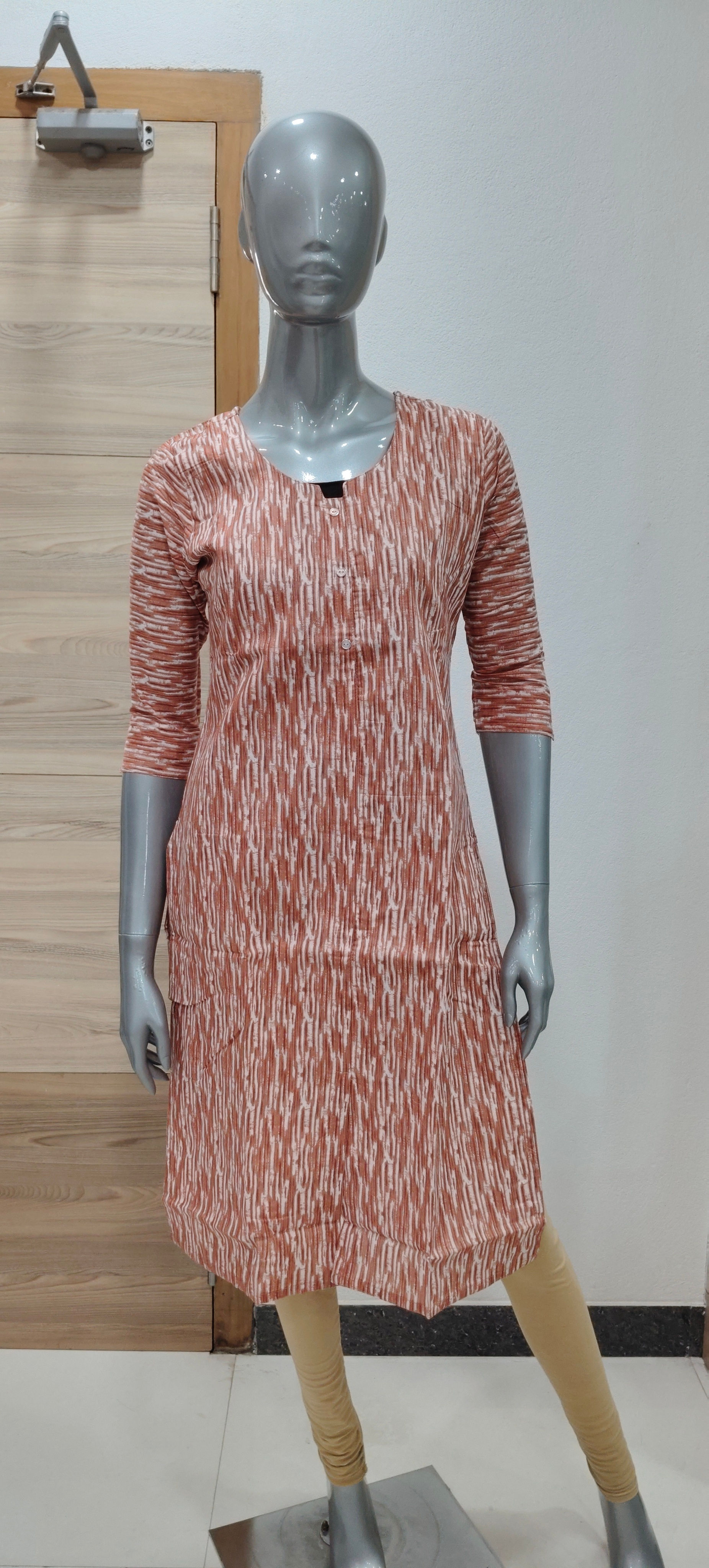 Offer Kurtis with lining- Comfort wear- Office and collecge Wear-Elegant look