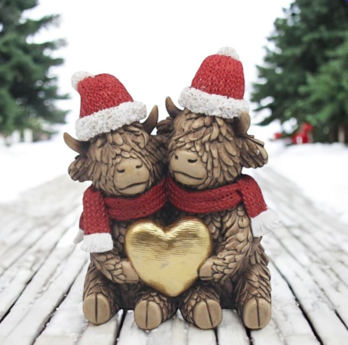Christmas Hughie Highland Cow Couple