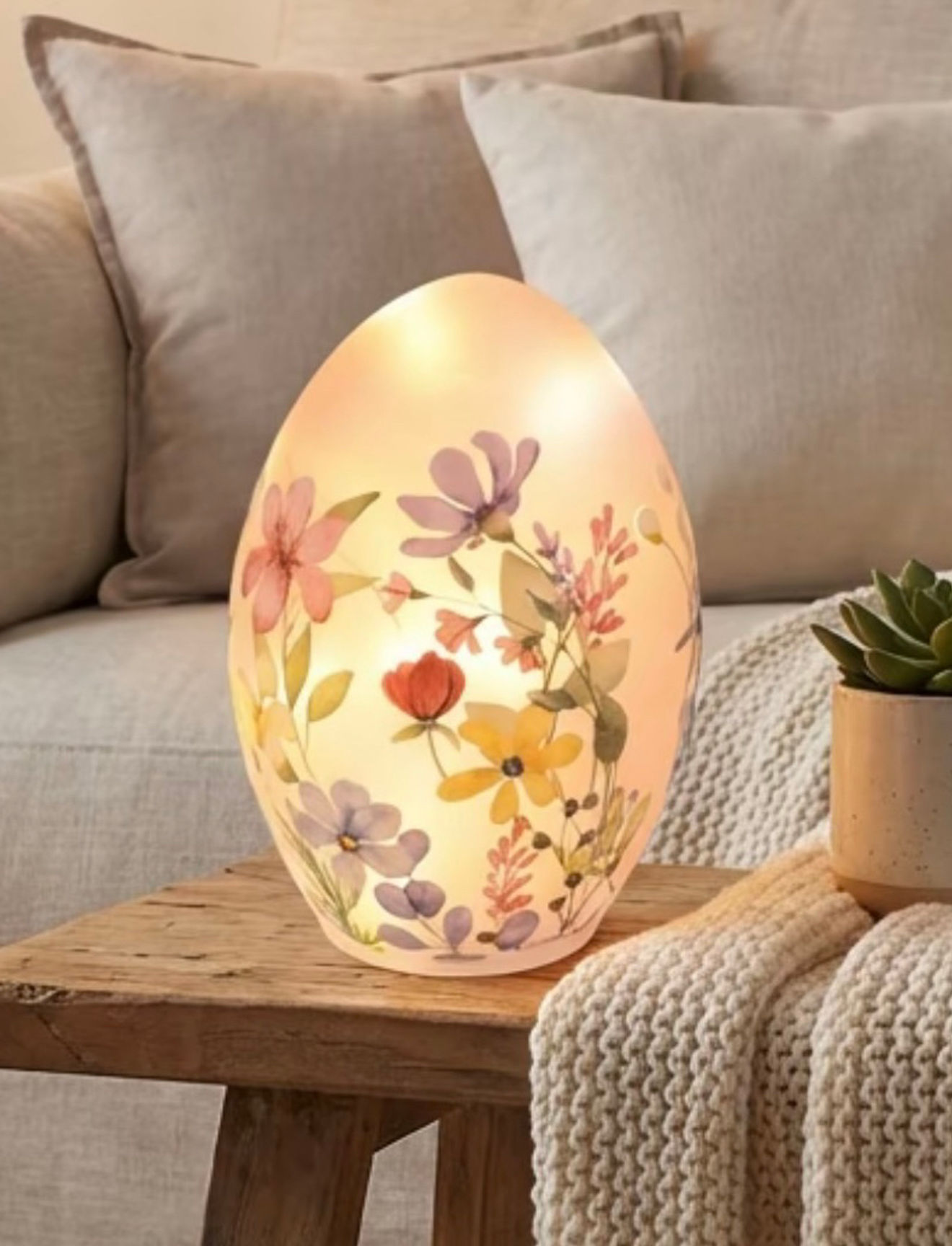 Spring & Summer Glow LED Egg Small Pink