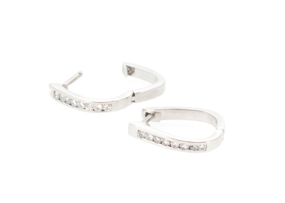 18ct White Gold Earrings