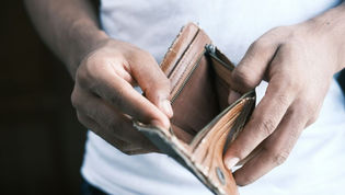 Zahl der Privatinsolvenzen in Tschechien sinkt im Jahresvergleich um sieben Prozent