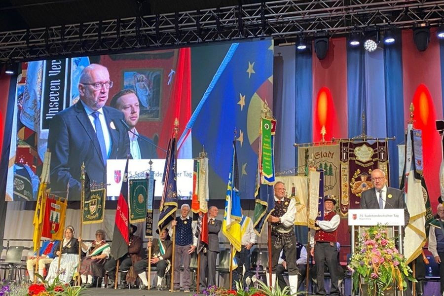 Sudetendeutscher Kongress in Brünn sorgt weiter für politische Debatten in Tschechien