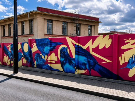 Neues Mega-Mural in Prag: 700 Meter Street Art in Ruzyně