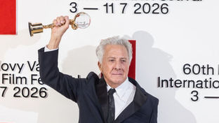 Hollywood-Stars eröffnen 60. Filmfestival Karlovy Vary – Dustin Hoffman erhält Kristallglobus
