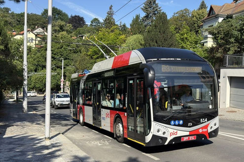 Neue Oberleitungsbuslinien 51 und 53: Prag nimmt zwei elektrifizierte Strecken in Betrieb