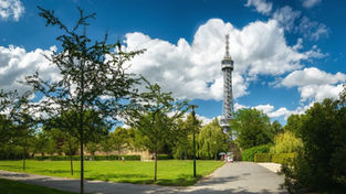 135 Jahre Petřín: Aussichtsturm und Spiegelkabinett feiern mit Sonderprogramm