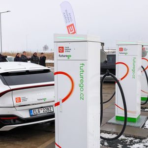 ČEZ nimmt als erstes Unternehmen in Tschechien die 1.000 Ladestation für Elektroautos in Betrieb