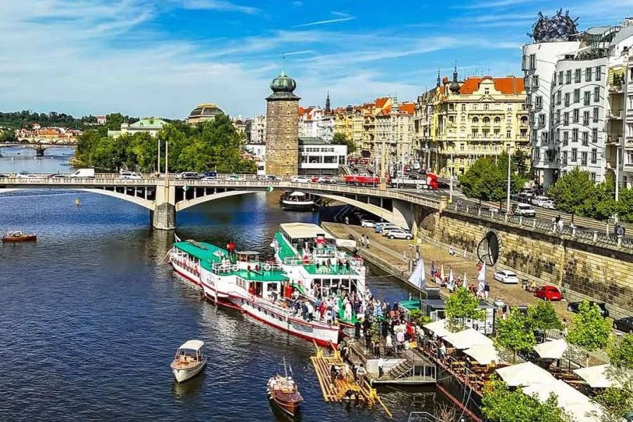 Raddampfer Vyšehrad wird Museum: Dampfschifffahrt zwischen Tradition und Zukunft