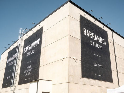 Barrandov Studio Prag eröffnet zwei neue moderne Filmstudios