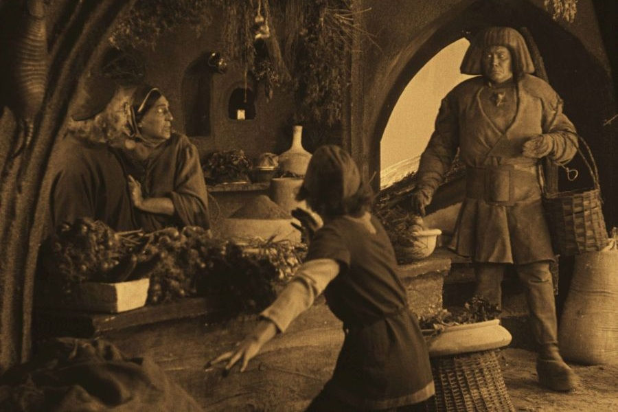 Von Golem bis ins Weltall: Das Filmfest in Tschechien feiert 20 Jahre