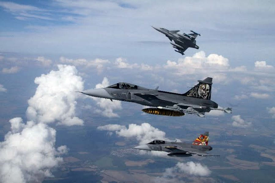 Tschechische Militärjets überfliegen am Mittwoch Prag