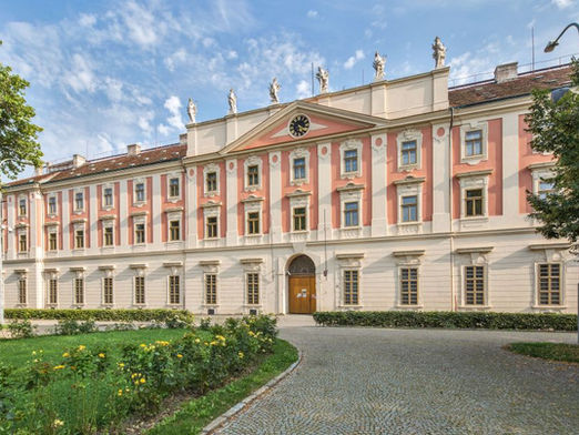 Prager Invalidovna wird umfassend renoviert: Größte Investition in der Geschichte des Nationalen Denkmalamts