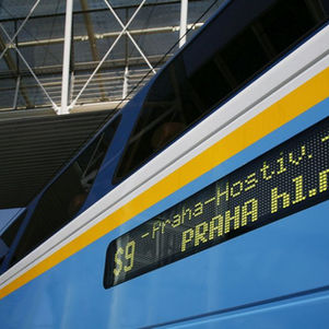 Wegen Bauarbeiten am Prager Ring: Einschränkungen im Zugverkehr zwischen Uhříněves und Říčany