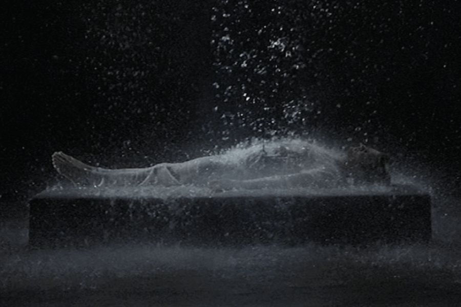 Signal INSIDE öffnet verborgene Prager Innenräume für faszinierende Lichtkunst