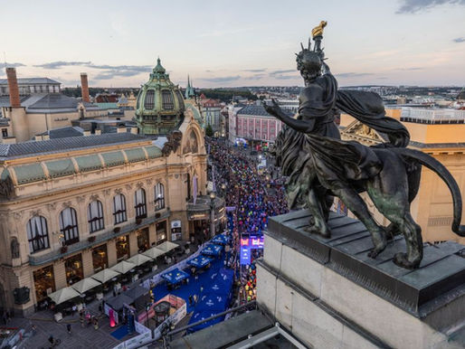 Birell 10K Night Race: Ein Lauf durch die Nacht im zauberhaften Prag