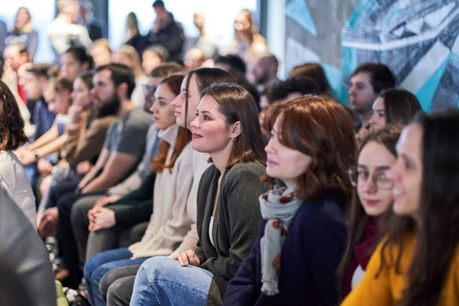 Gemeinnütziges Ausbildungsinstitut „42 Prague“ öffnet seine Türen