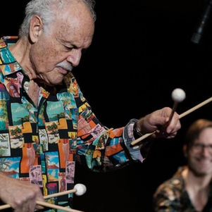 „Kind of Goethe“: Jazzabend mit den Schwestern Barta und Vibraphonist David Friedman in Prag