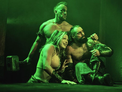 „Mythos: Ragnarök“ 2026 Live in Brünn: Nordische Götter treffen auf Wrestling und Shakespeare