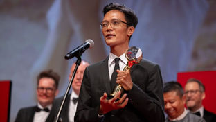 „Padlé ovoce“ gewinnt den Kristallglobus beim Internationalen Filmfestival Karlovy Vary